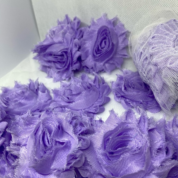 Lot of 24 Pastel Purple shabby flowers NEW DIY - Picture 3 of 4